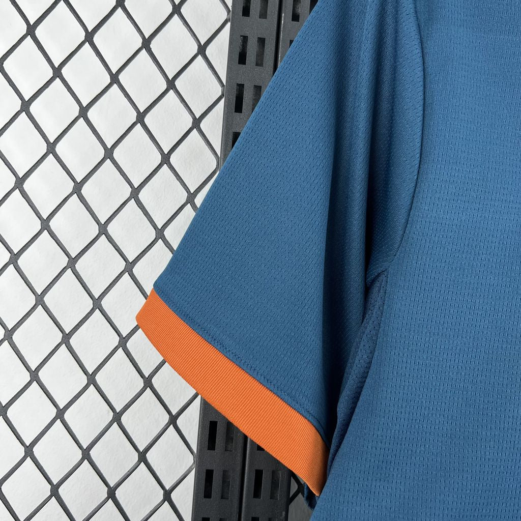 Valencia 26/27 Away Kit
