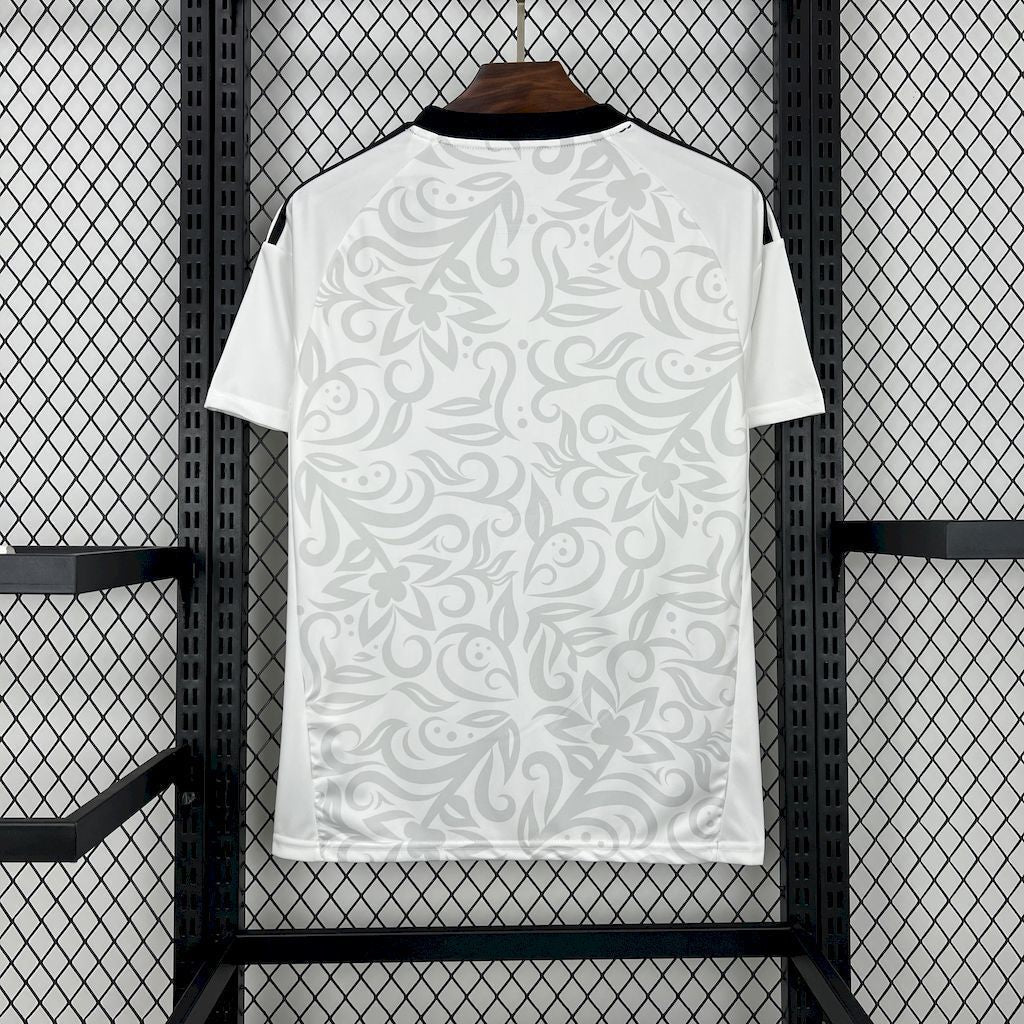 Benfica White Eagle Kit