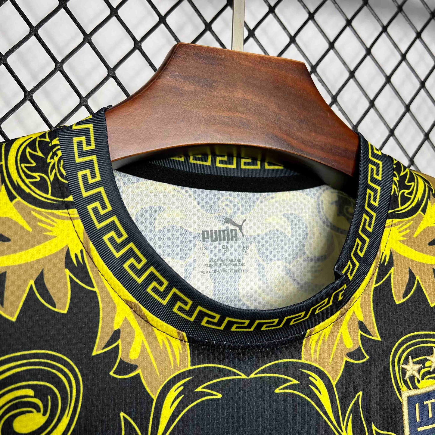 Italy X Versace Yellow Kit