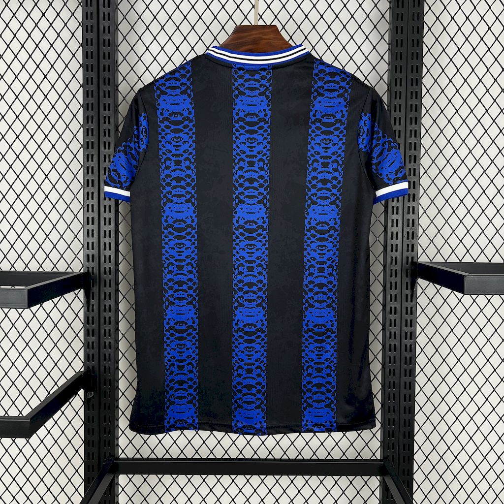 Inter The Serpent Kit