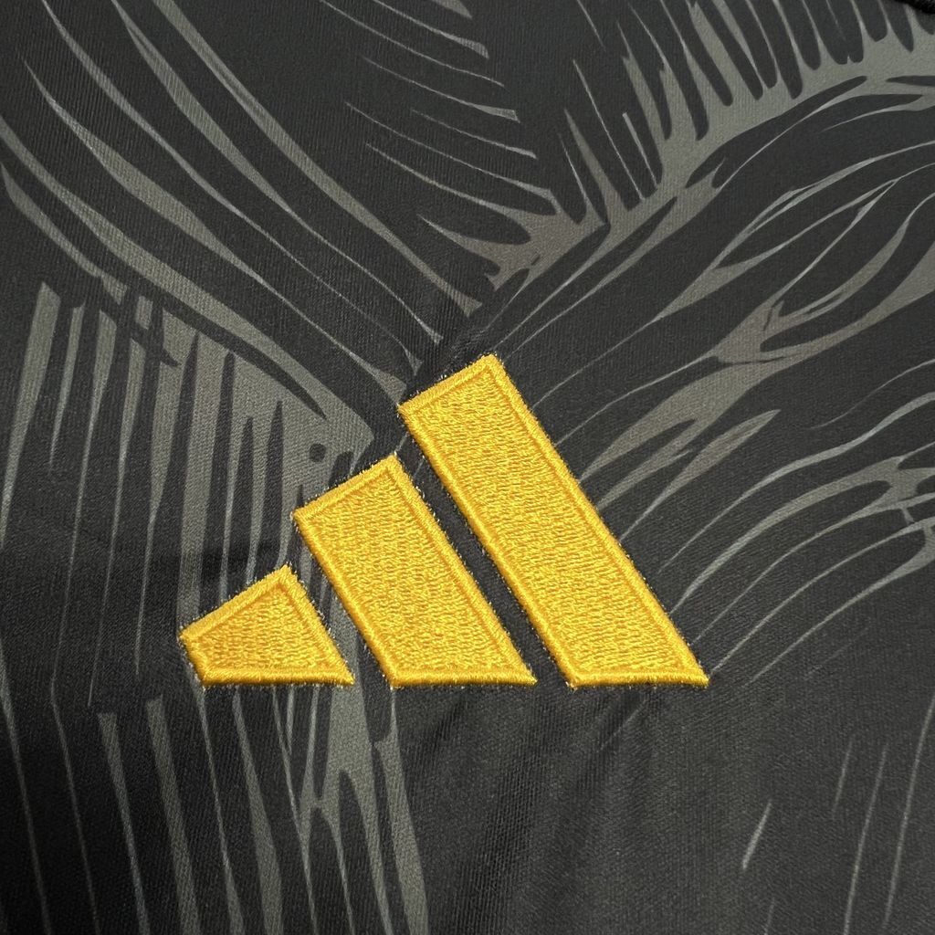 Real Madrid Living Stone Kit