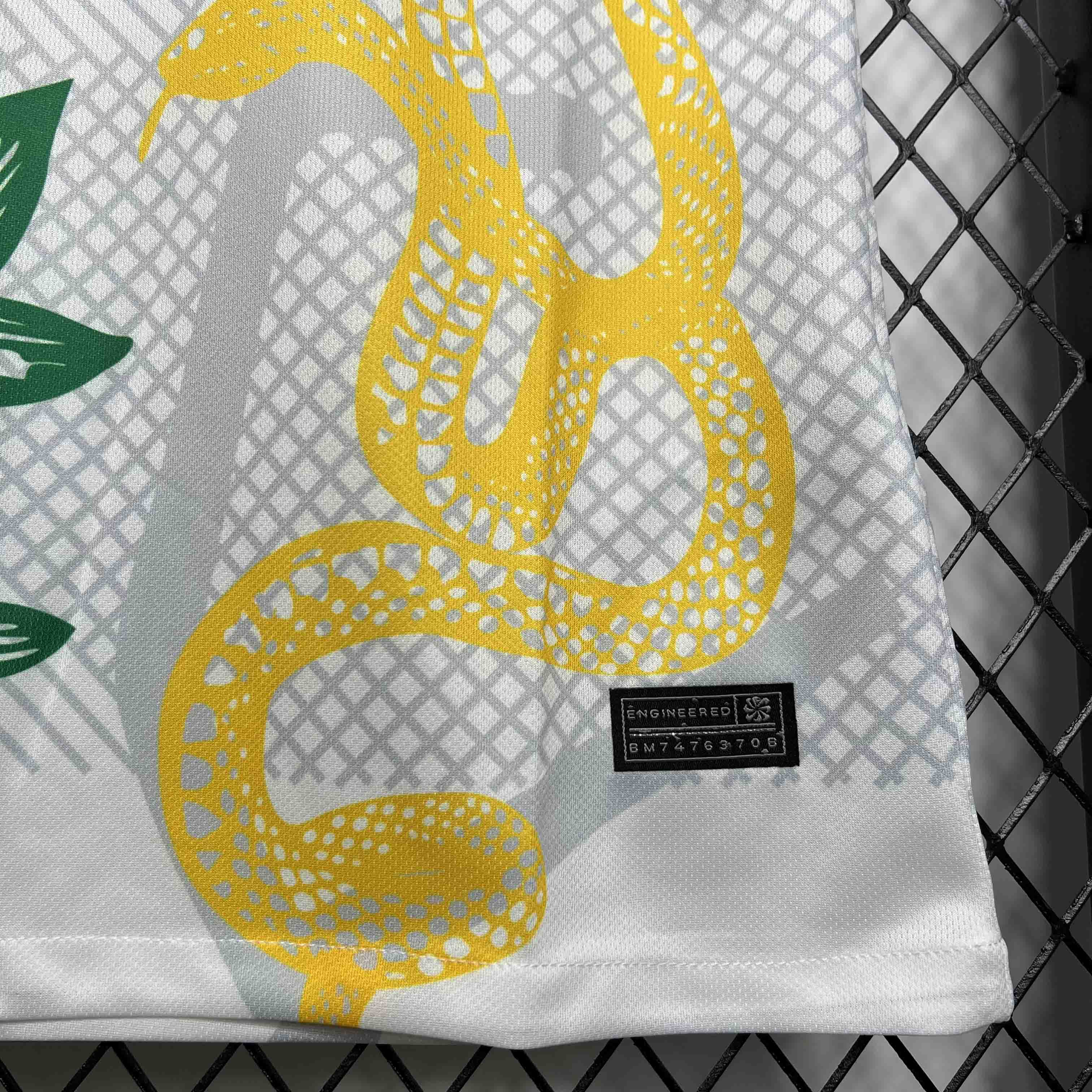 Inter Yellow Snake Kit