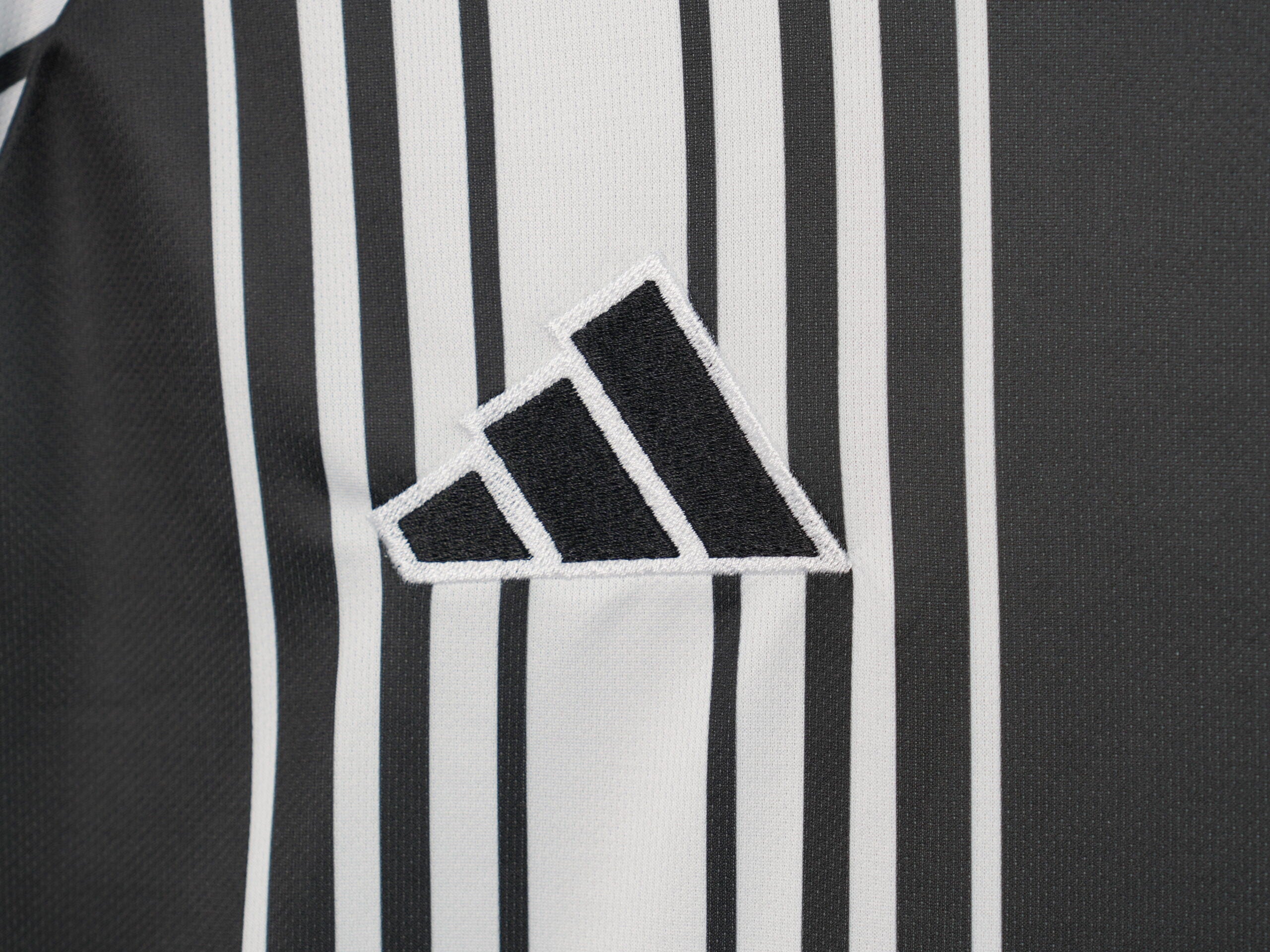 Newcastle 26/27 Home Kit