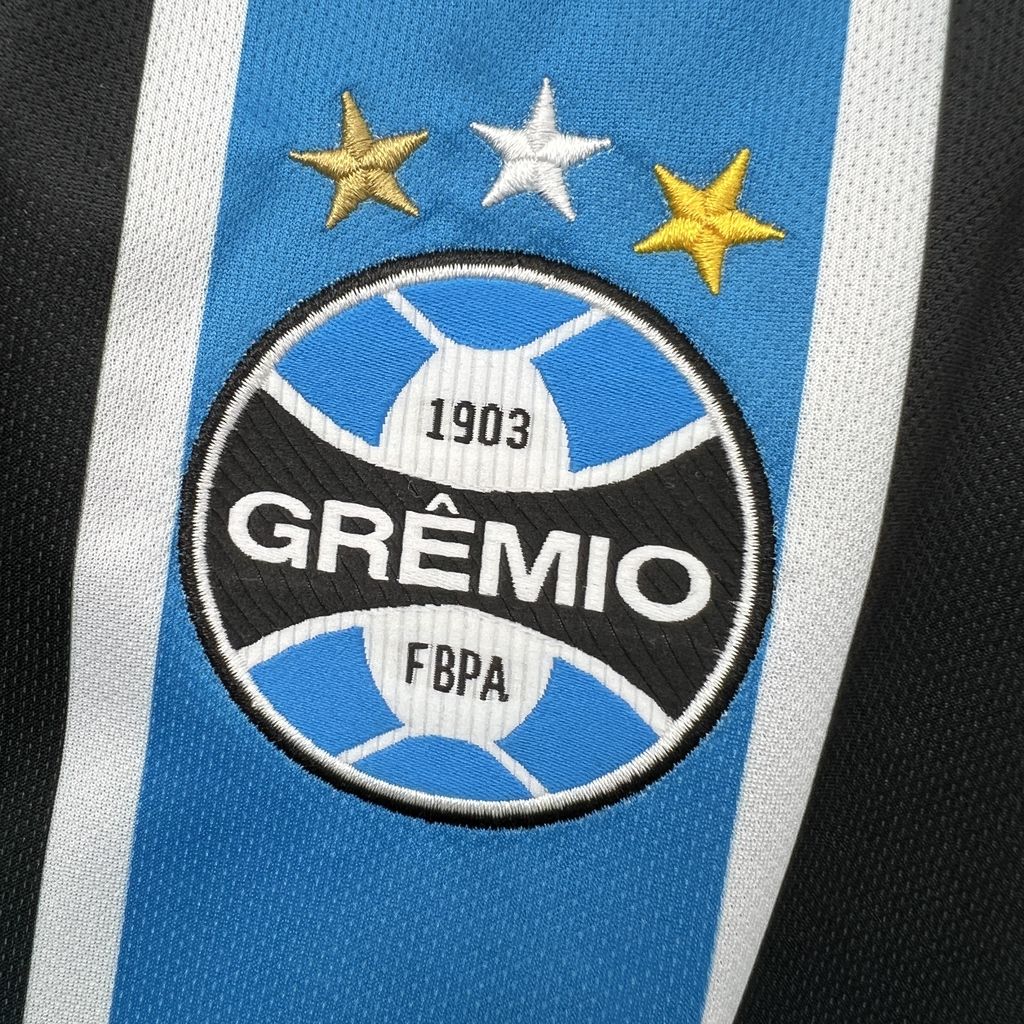 Gremio 26/27 Home Kit