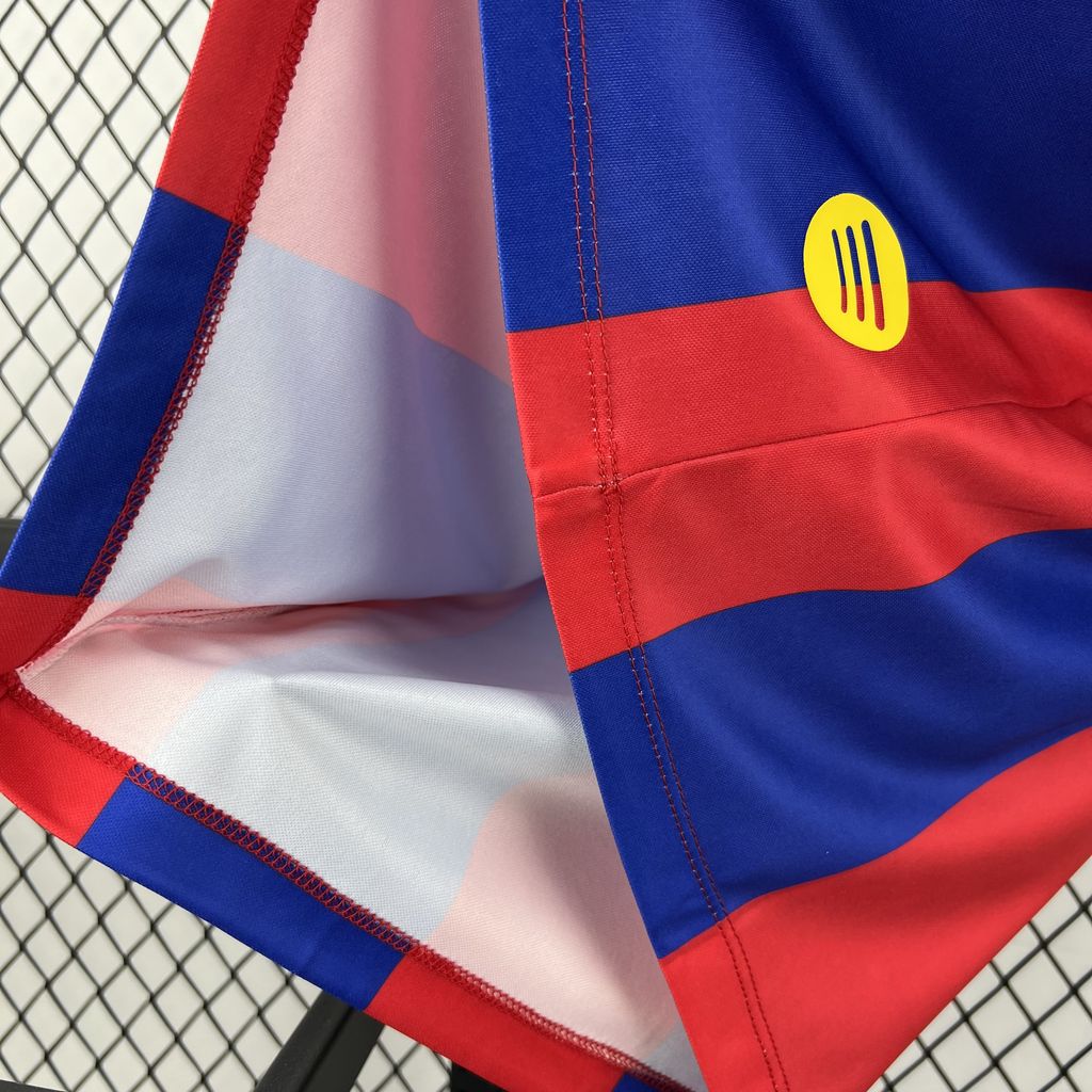 Barcelona 03/04 Home Kit