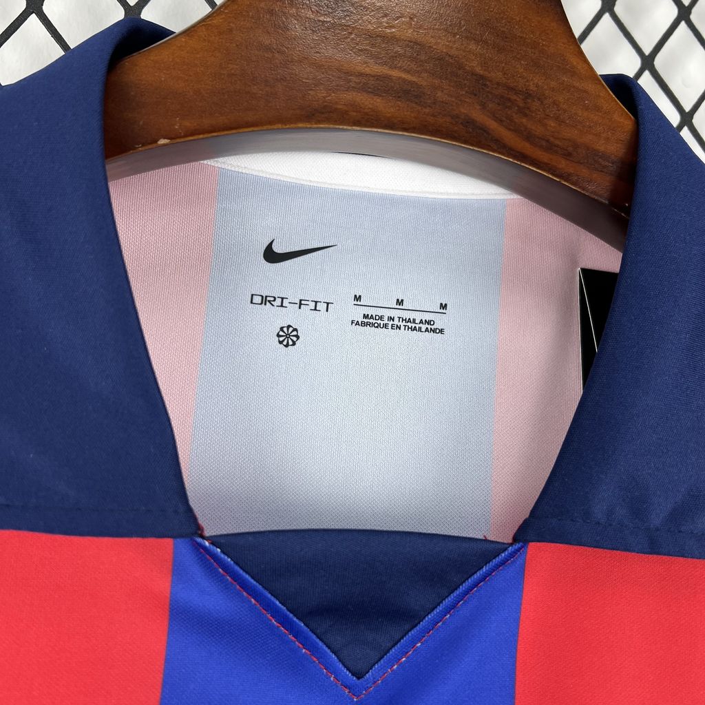 Barcelona 03/04 Home Kit