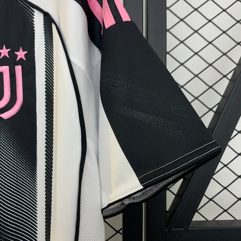 Juventus 25/26 Home Kit