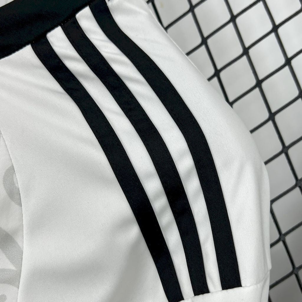 Benfica White Eagle Kit