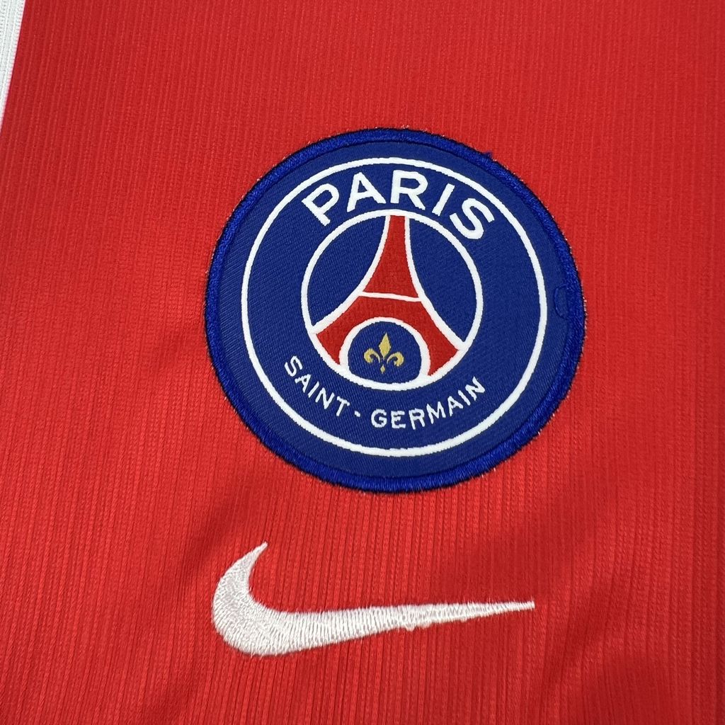 PSG 26/27 Home Kit